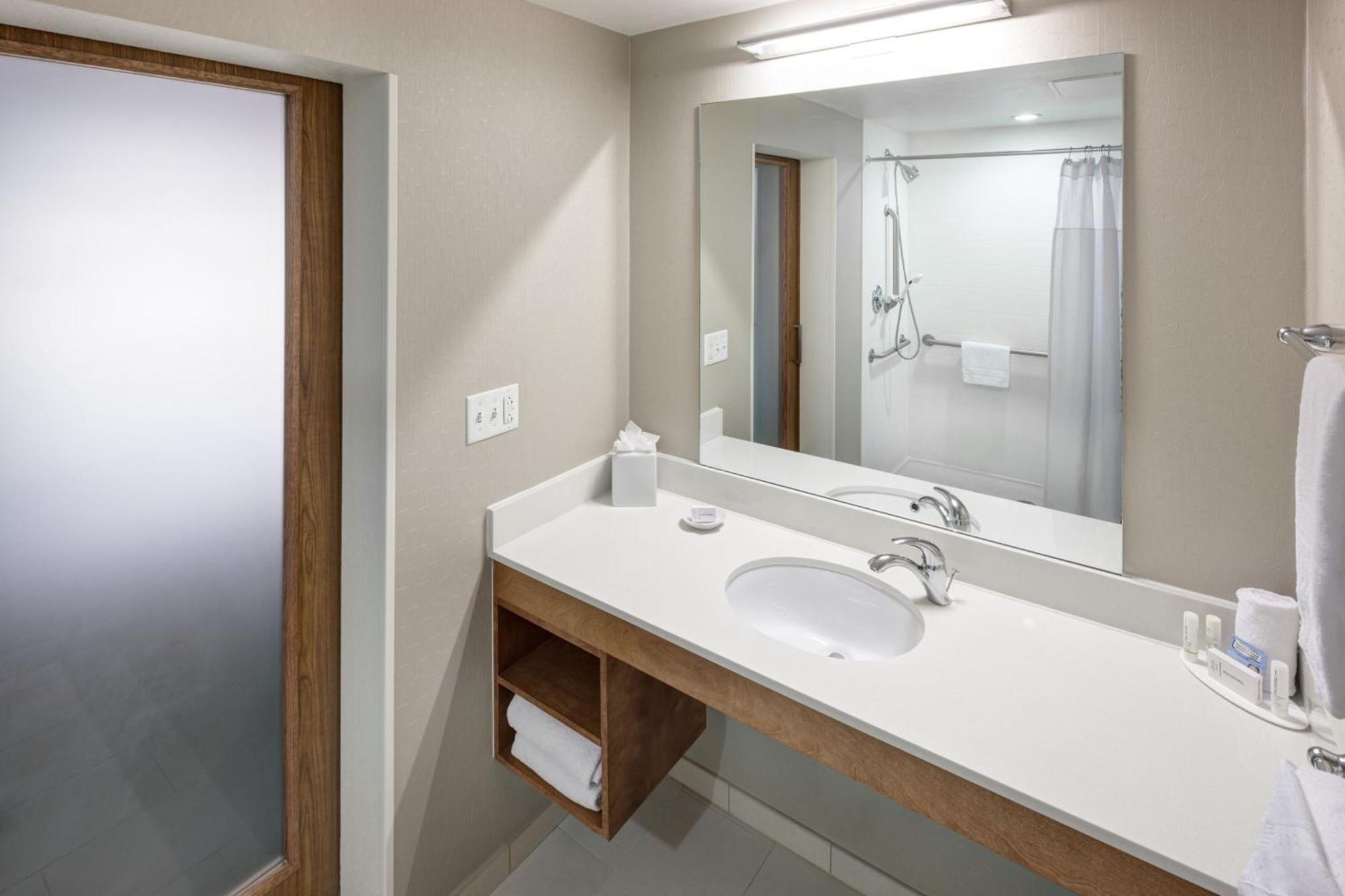 Springhill Suites By Marriott Salt Lake City Airport Zewnętrze zdjęcie
